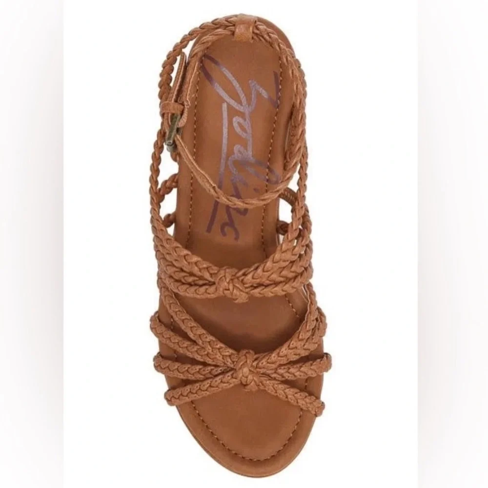 NEW! Zodiac Shana Espadrille Wedge Sandals - Size 8M ✈️
